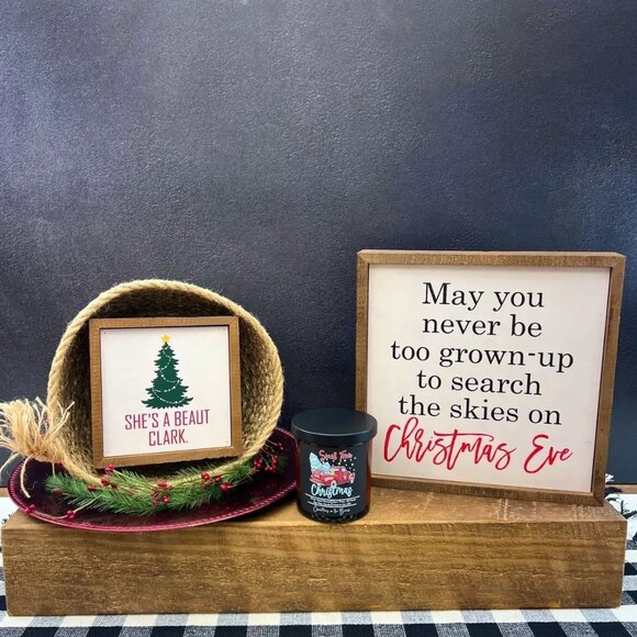 ($20) Christmas Vacation Box Signs - Picture 2 of 3